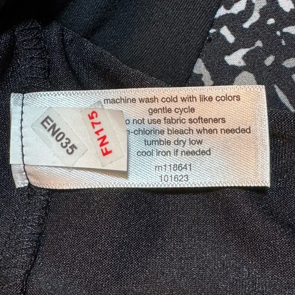 Livi Active Double Layer Active Shorts 22/24 - Picture 10 of 10